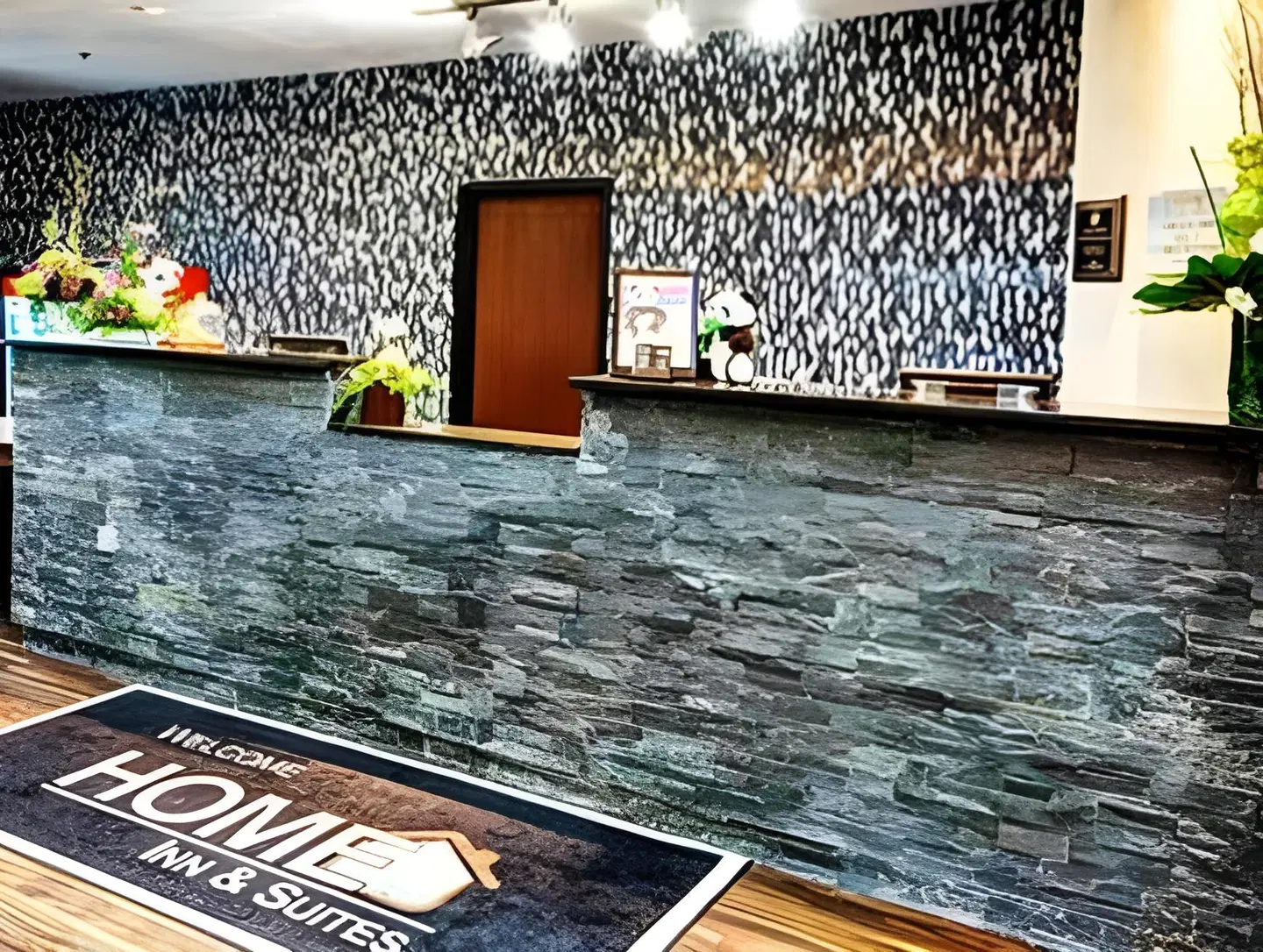 Home Inn & Suites Yorkton LOUNGE_LOBBY