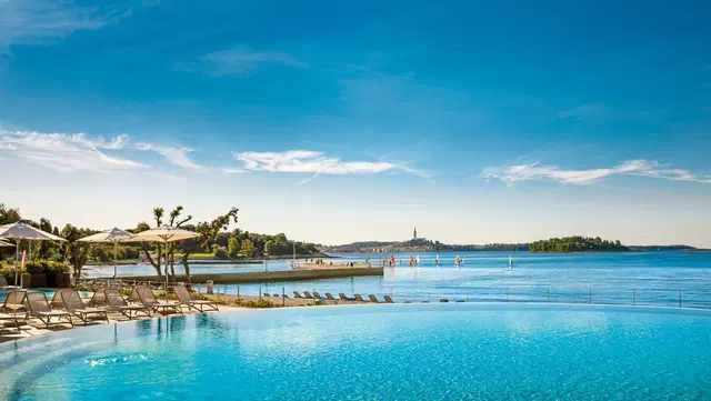 Resort Amarin Apartments OUTDOOR_POOL