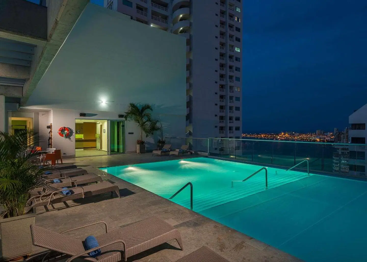 Hampton by Hilton Cartagena Hallenbad