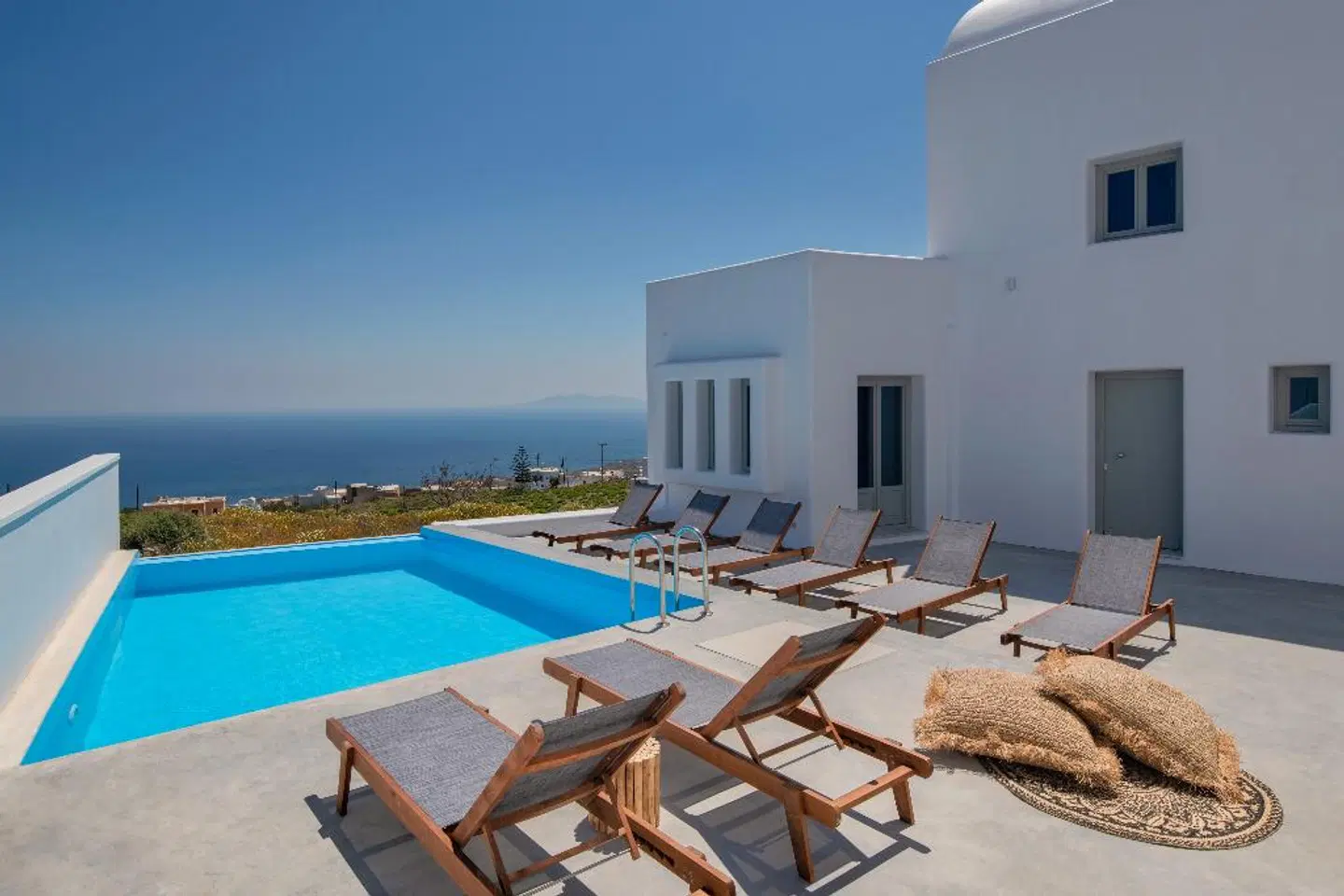 Seven Suites OUTDOOR_POOL