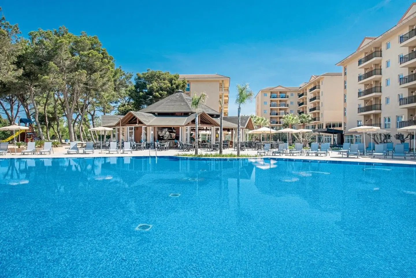 Ca'n Picafort Palace OUTDOOR_POOL