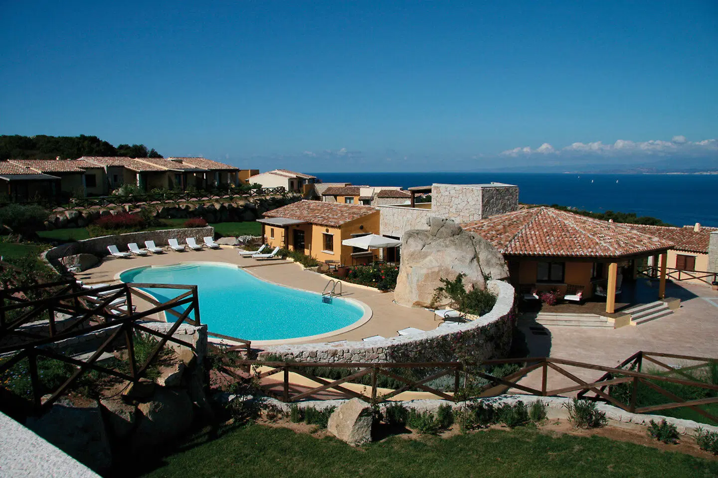 Punta Falcone Resort EXTERIOR