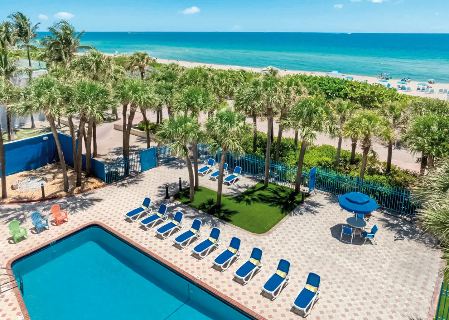 Crystal Beach Suites Oceanfront Apartments OUTDOOR_POOL
