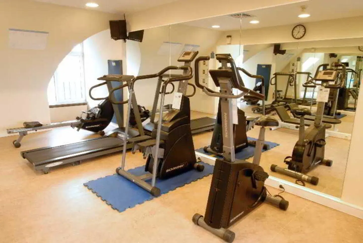 Martin's Brussels EU SPORTS_AND_LEISURE