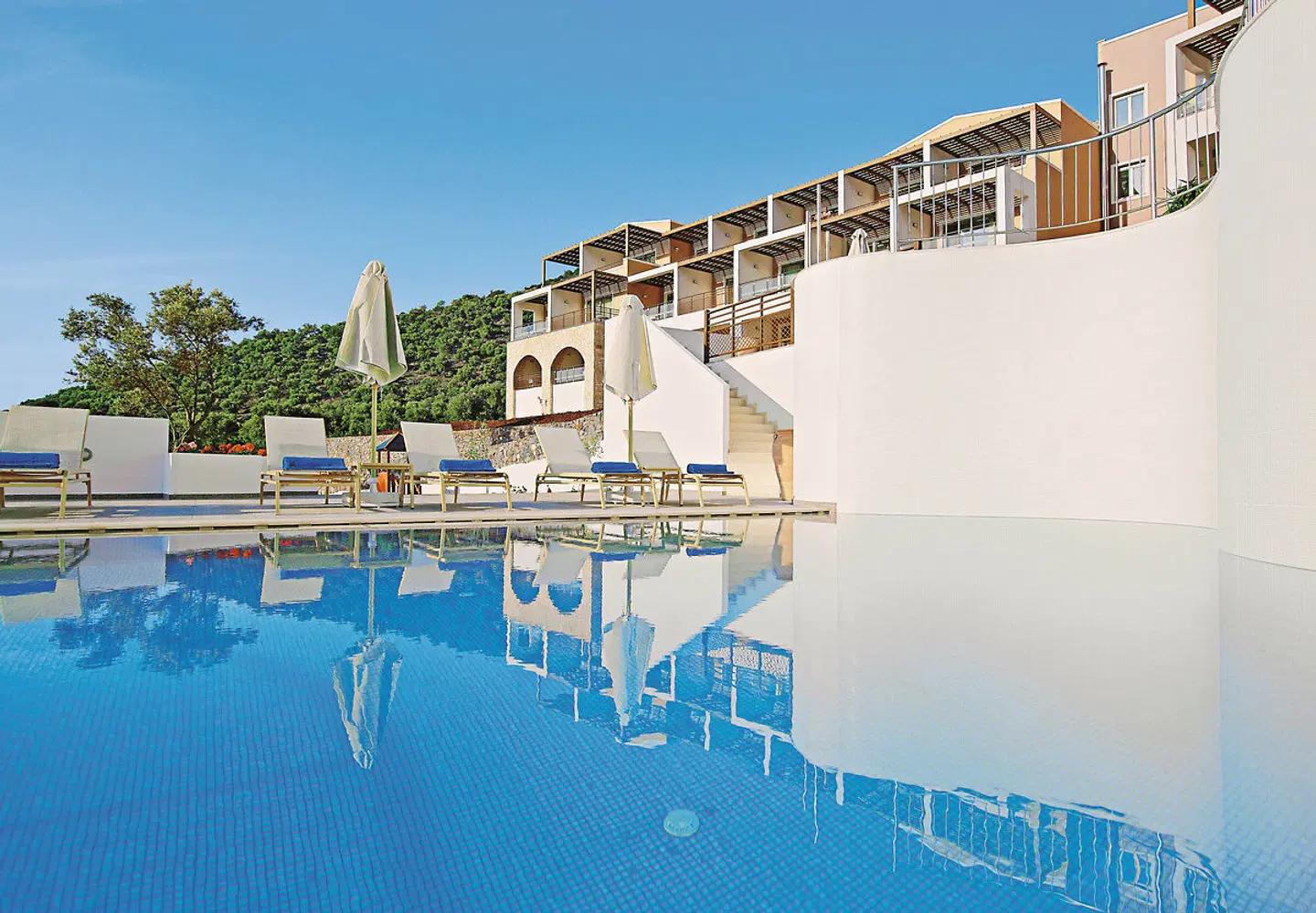 Filion Suites Resort & Spa OUTDOOR_POOL