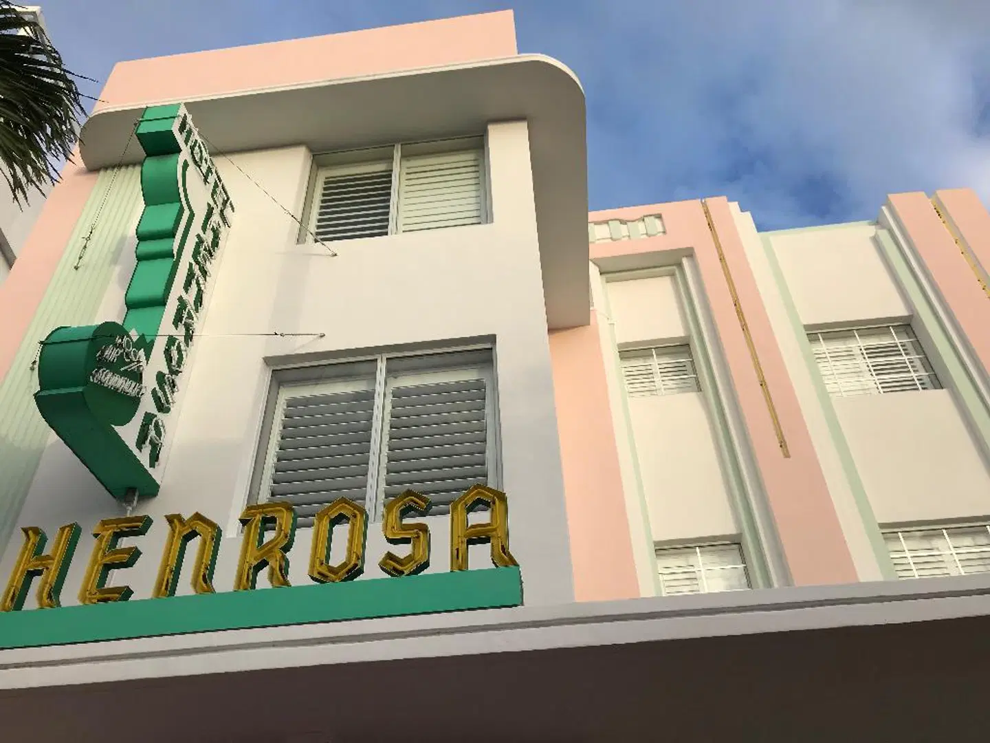 Henrosa Hotel EXTERIOR