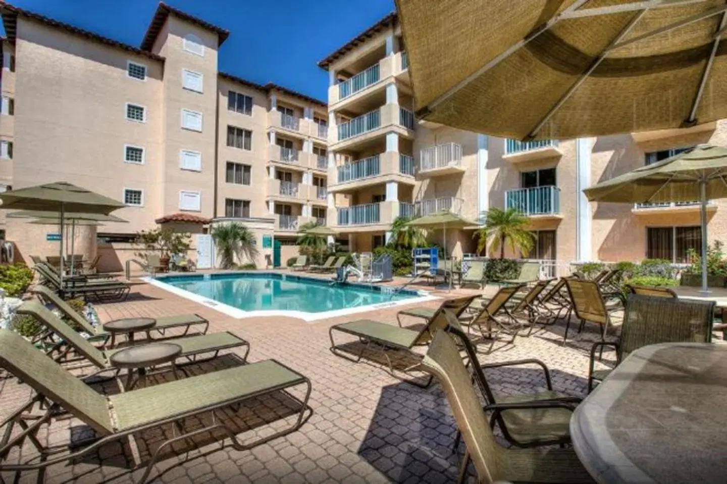 Inn of Naples, Tapestry Collection by Hilton OUTDOOR_POOL