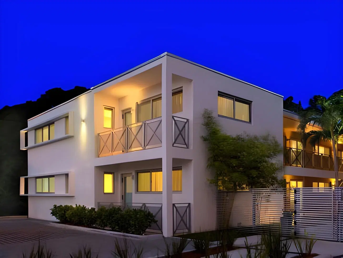 1818 Meridian House EXTERIOR