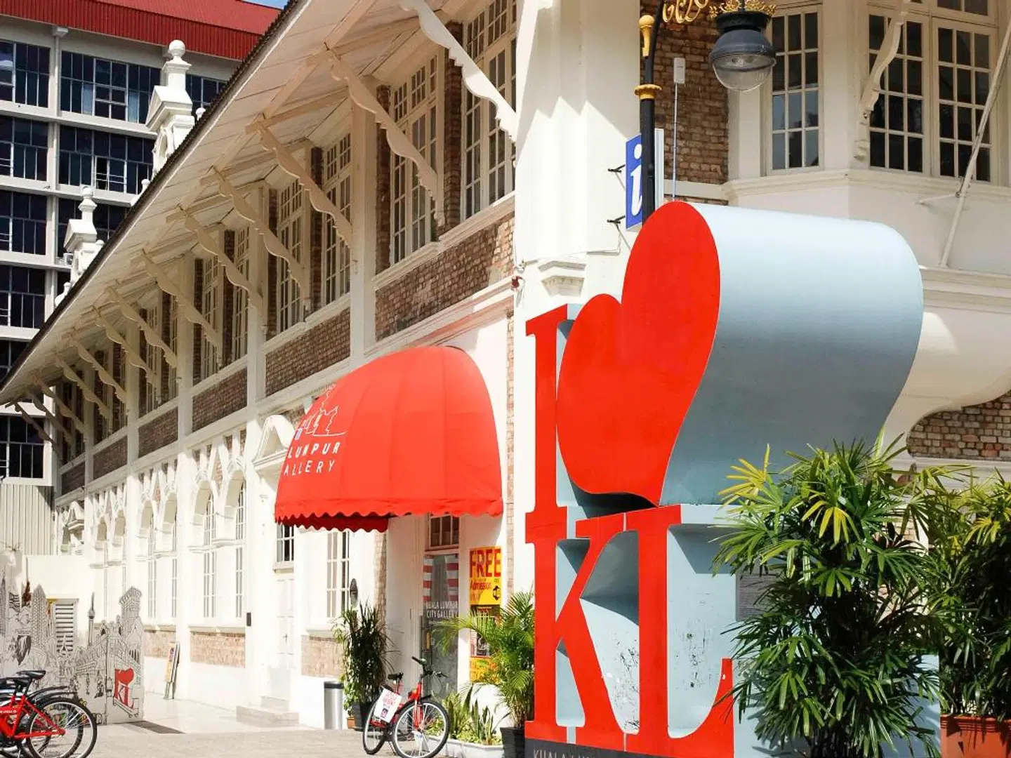 Mercure Kuala Lumpur Shaw Parade EXTERIOR