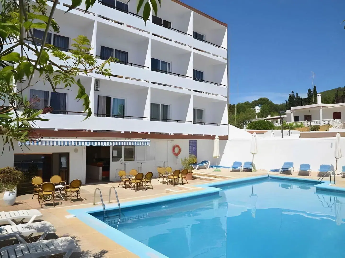 azuLine Mediterráneo OUTDOOR_POOL