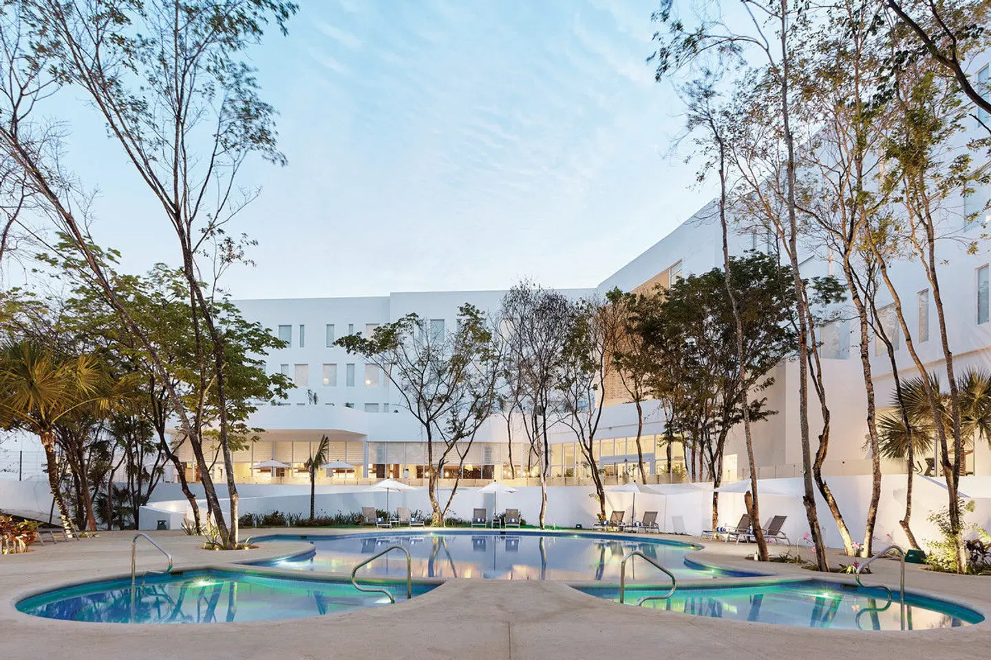 Fairfield Inn & Suites by Marriott Cancun Airport OUTDOOR_POOL