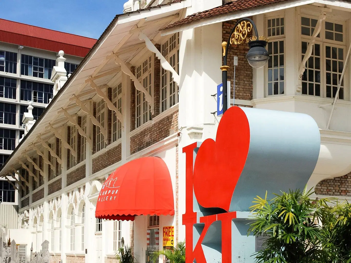 Novotel Kuala Lumpur City Centre Hotel EXTERIOR