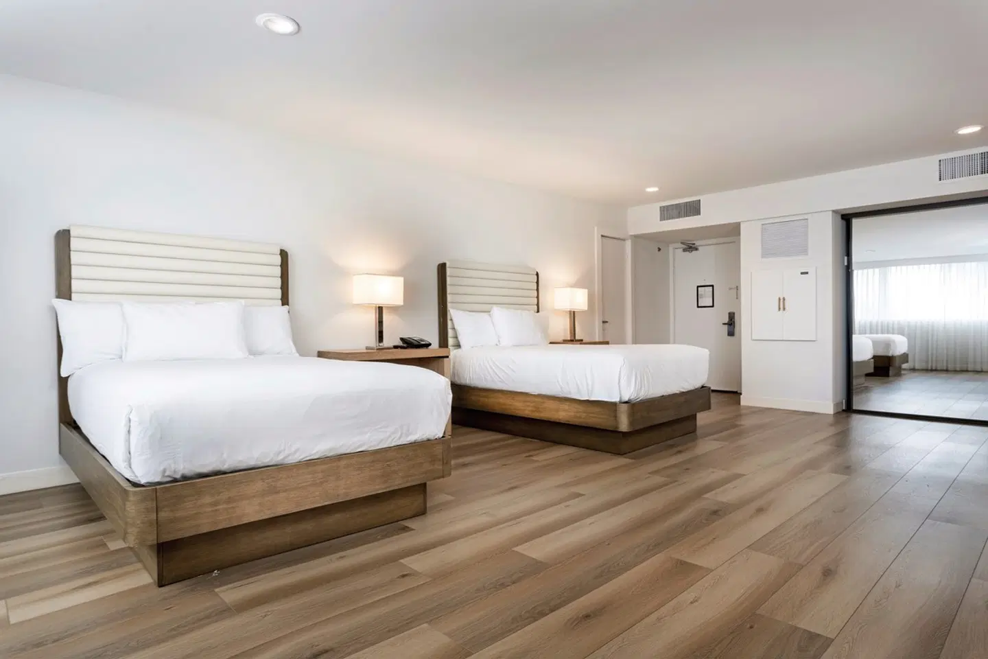 Luxe Sunset Boulevard Hotel ROOM_EXAMPLE