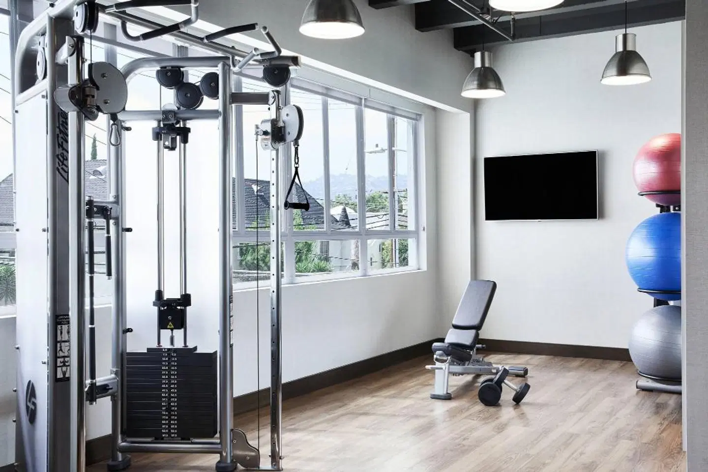 AC Hotel by Marriott Beverly Hills SPORTS_AND_LEISURE