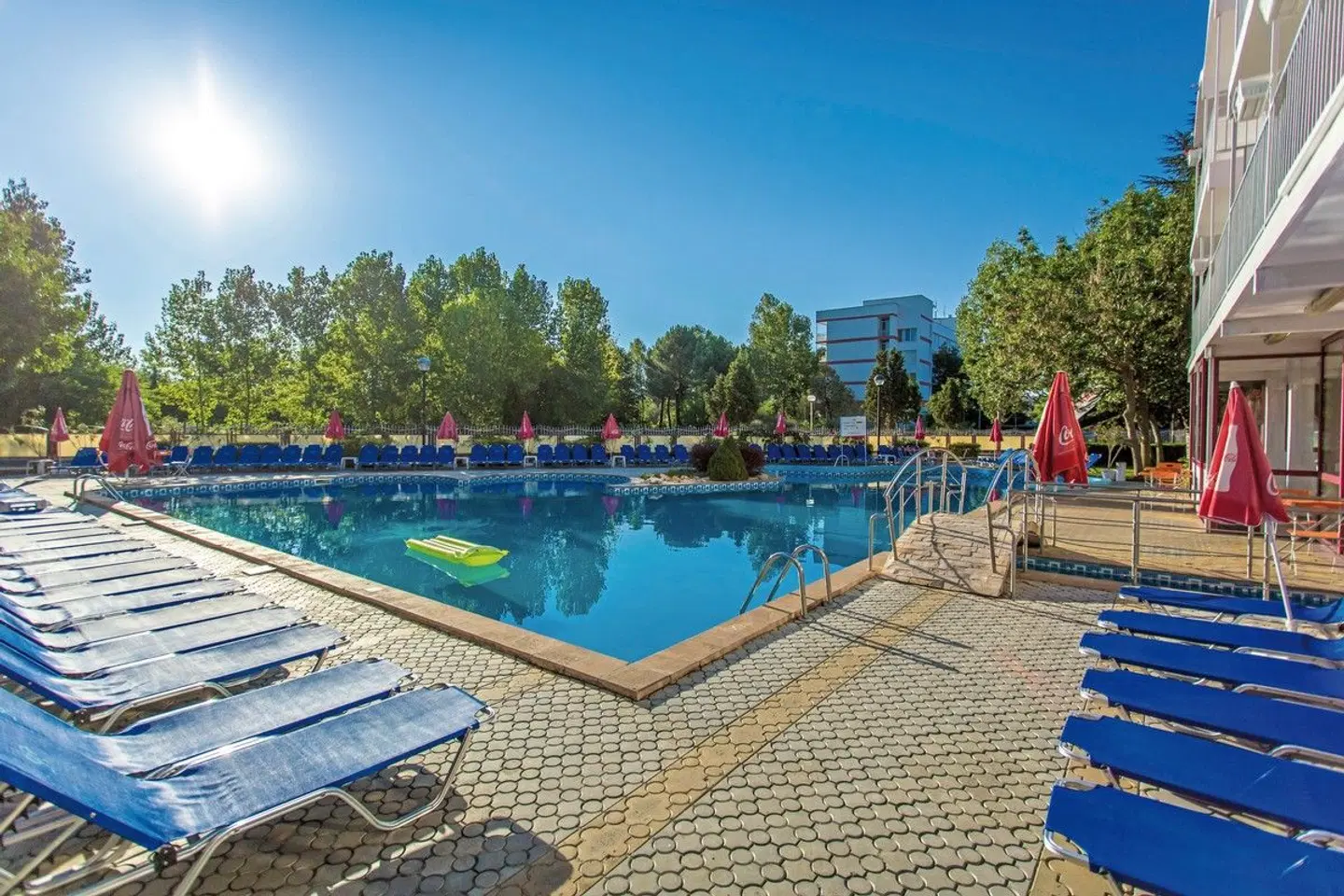 Hotel Longosa OUTDOOR_POOL