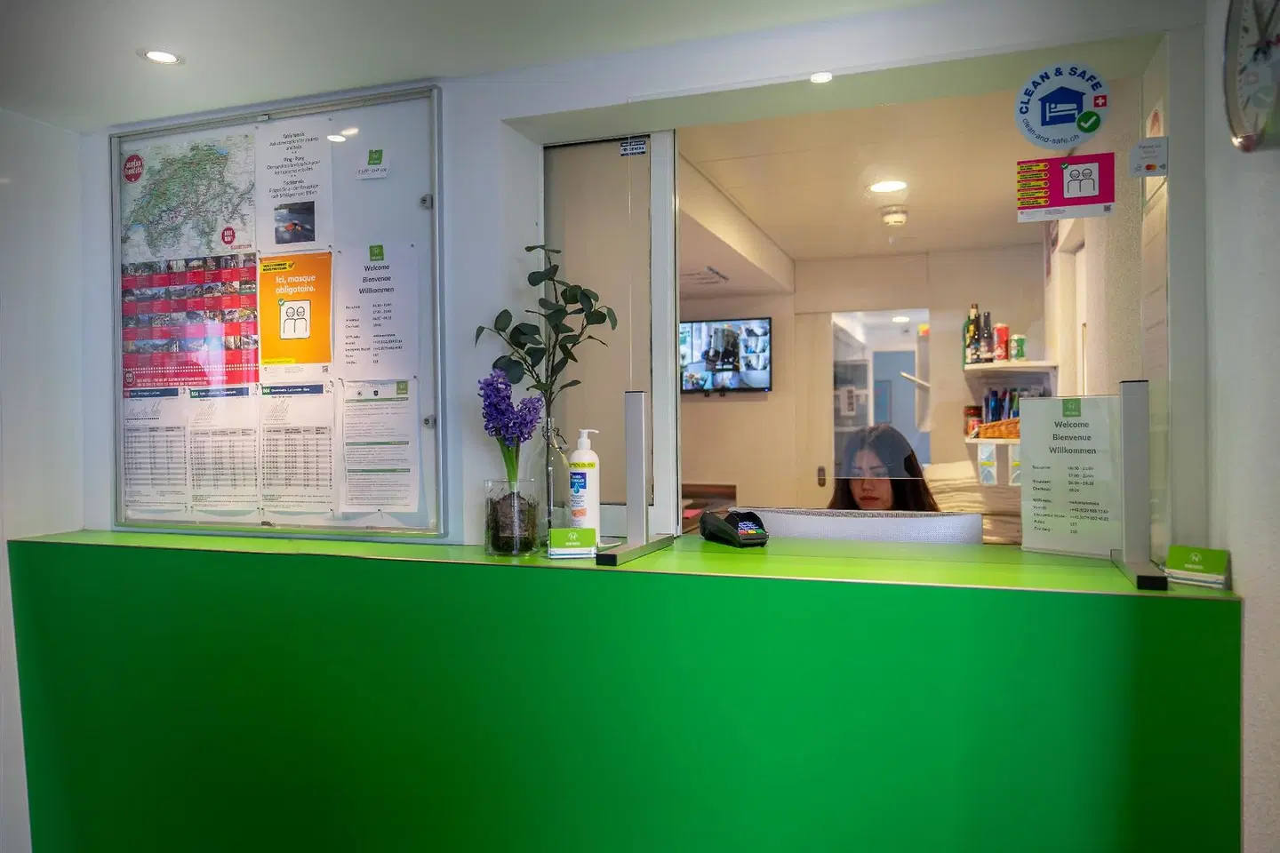 Nyon Hostel LOUNGE_LOBBY