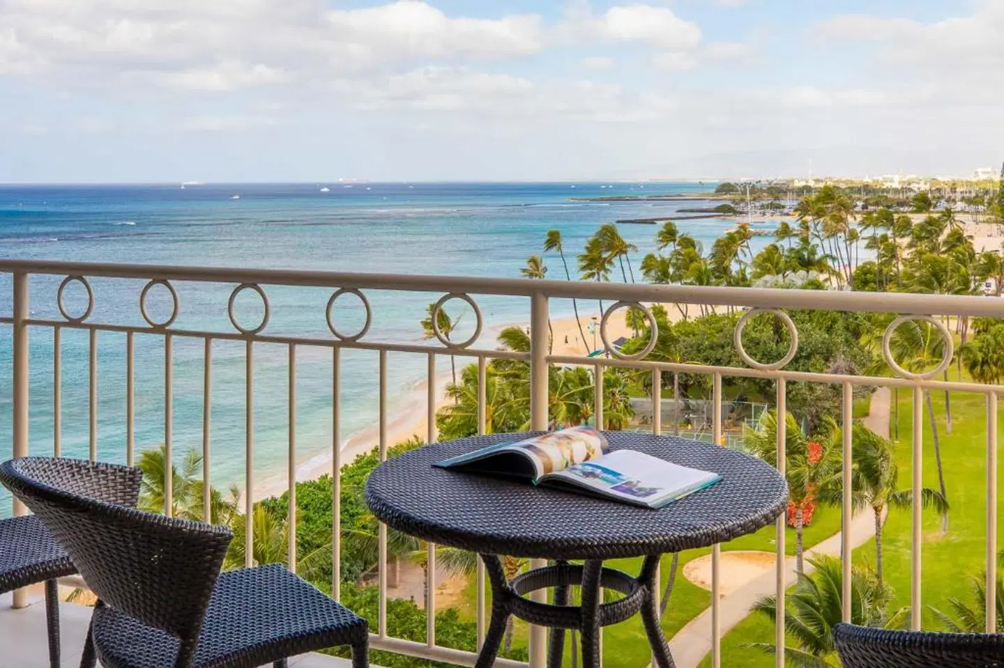 Waikiki Shore by Outrigger Terrasse