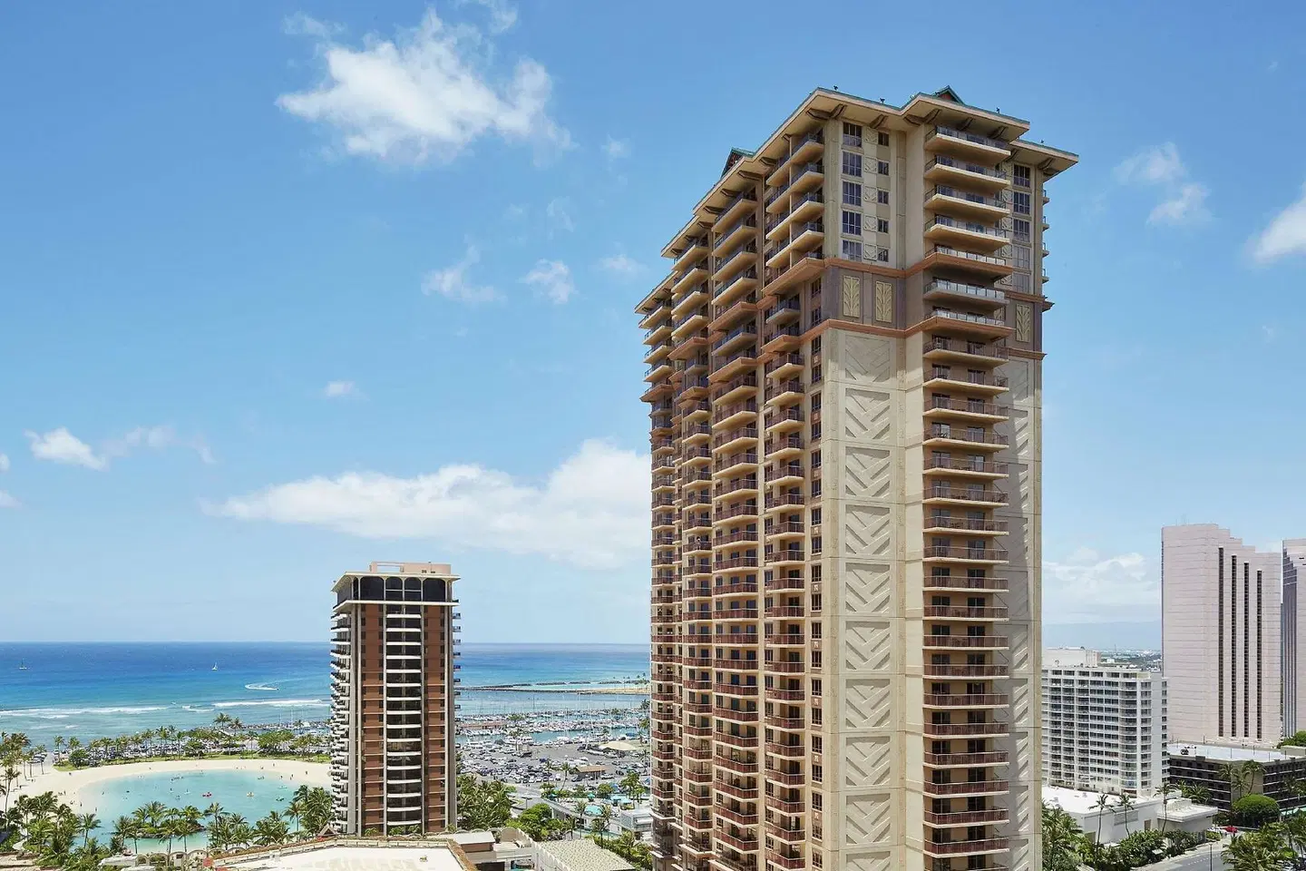 Hilton Grand Vacations Club Grand Waikikian Honolulu EXTERIOR