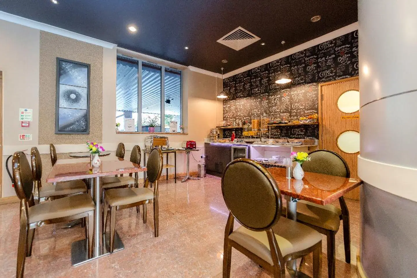 Eurotraveller Hotel Premier Harrow Restaurant