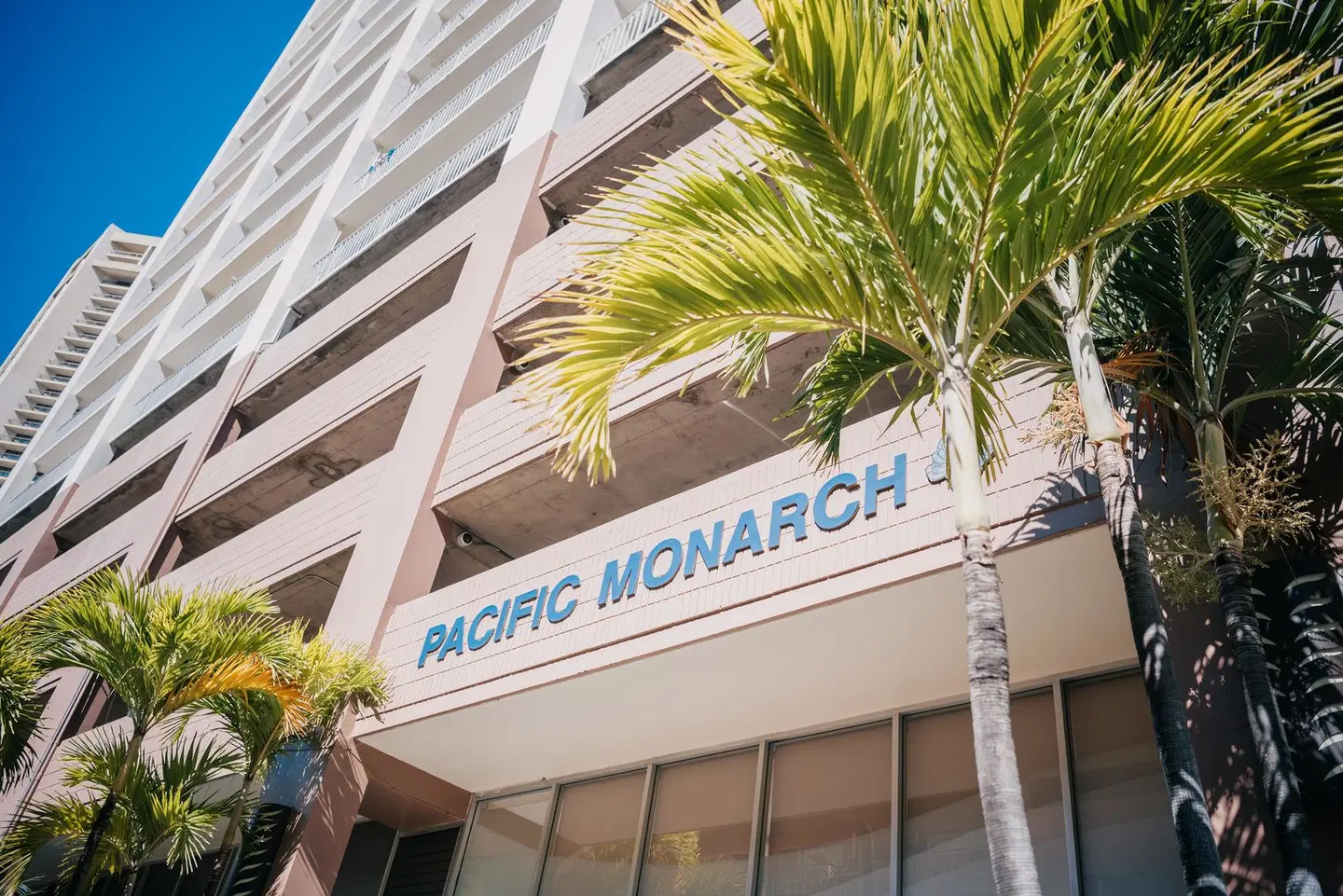 Pacific Monarch EXTERIOR