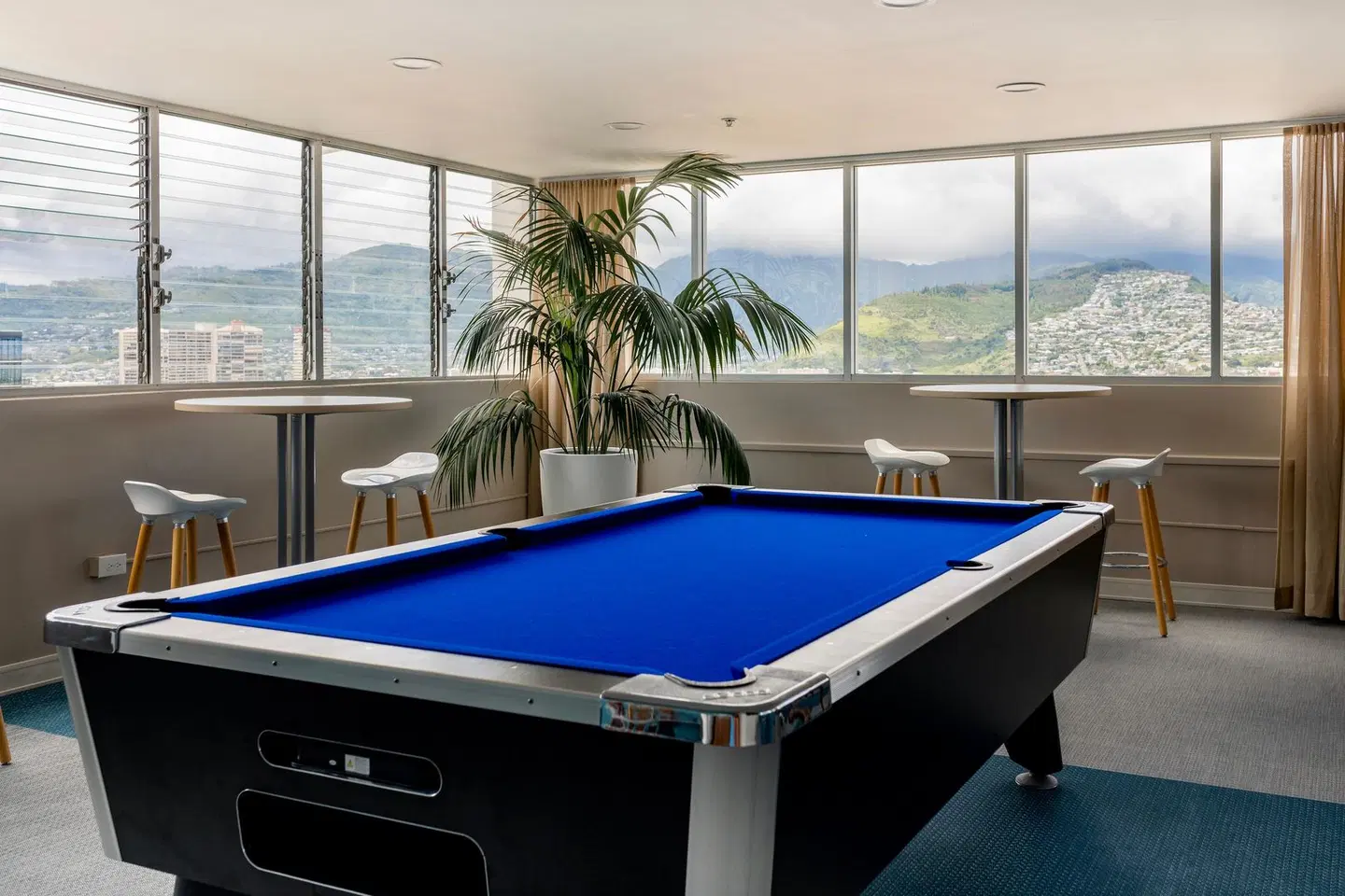 Pacific Monarch SPORTS_AND_LEISURE