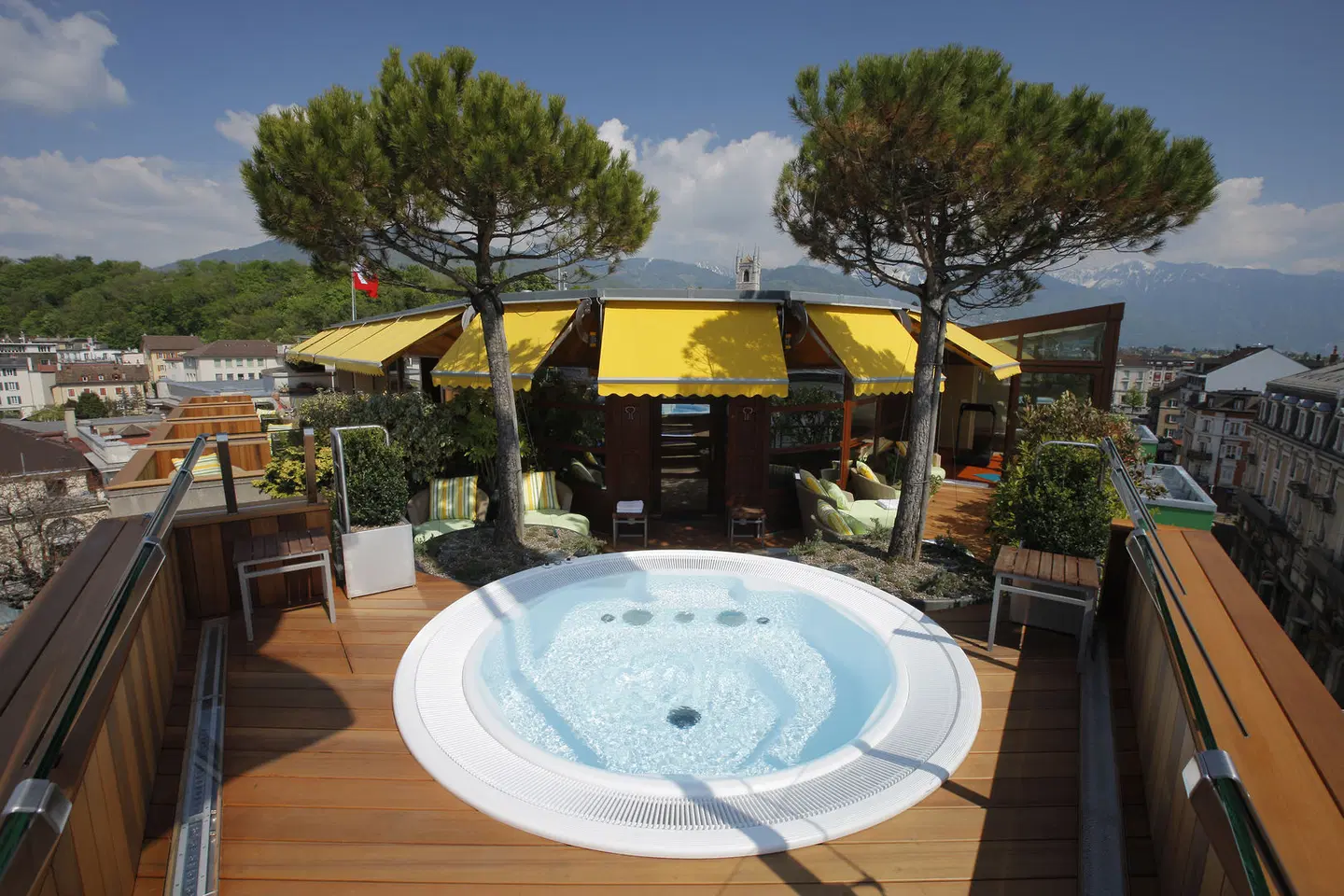 Astra Vevey OUTDOOR_POOL