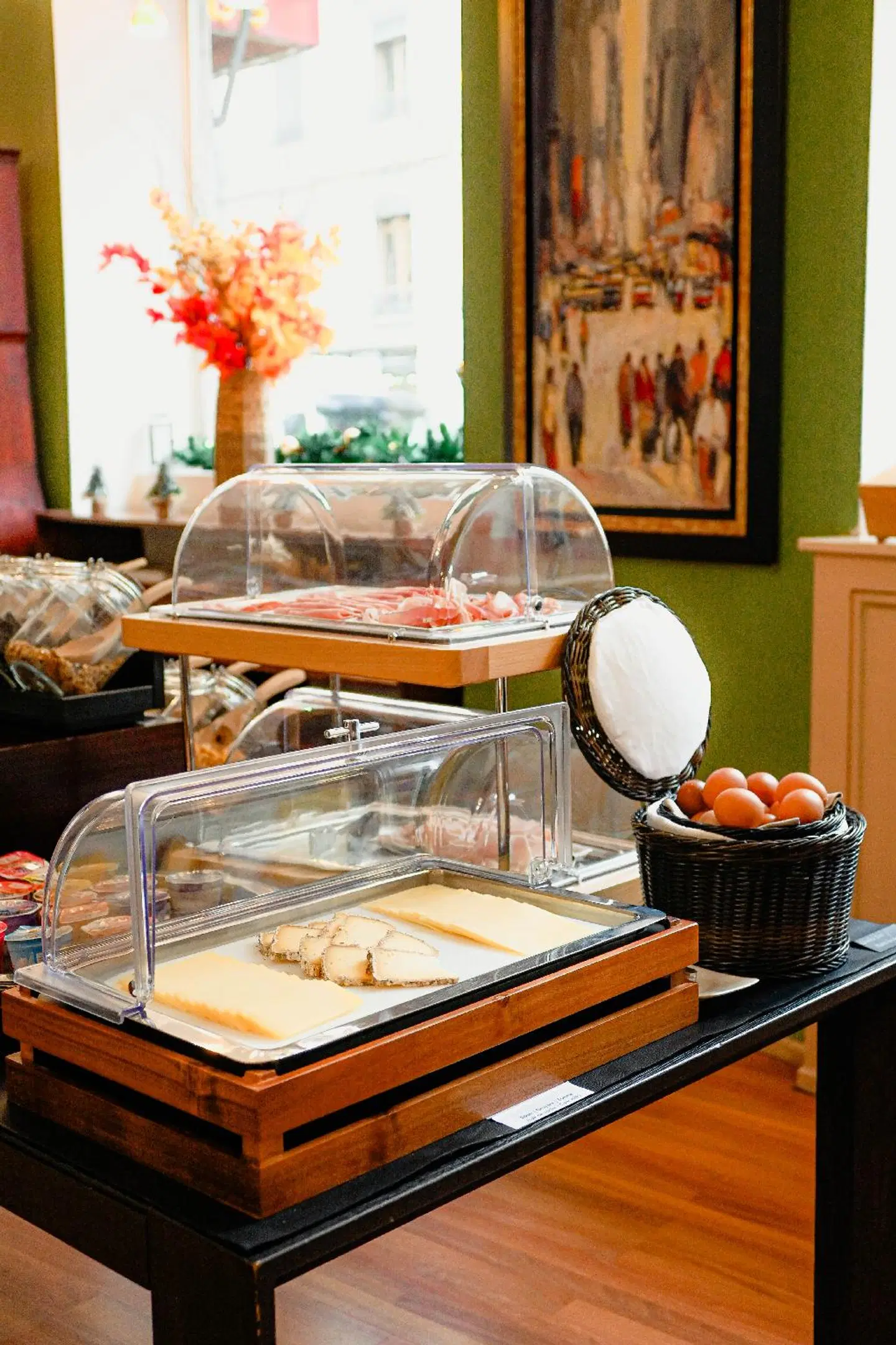 International & Terminus Restaurant