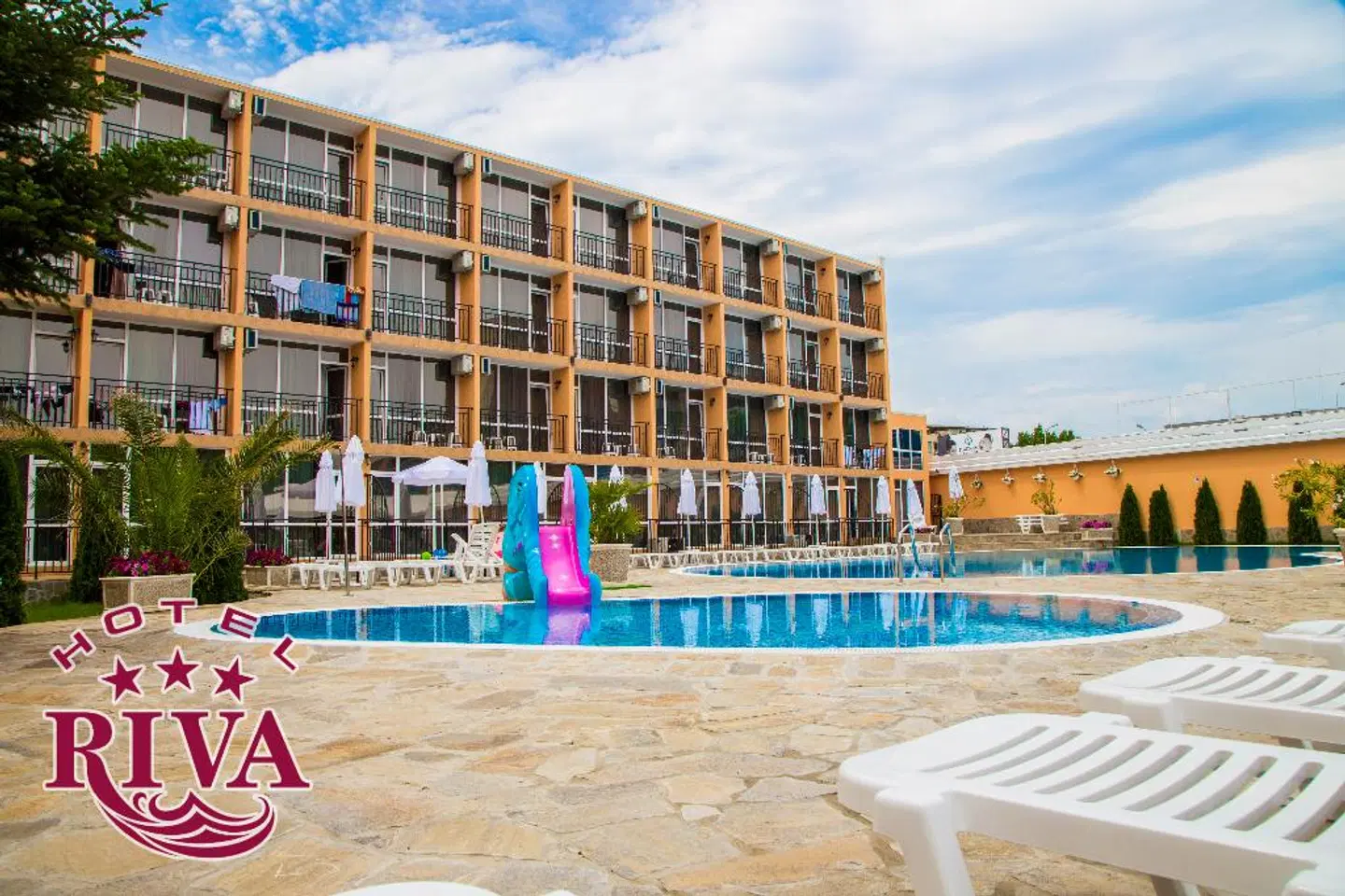 Hotel Riva OUTDOOR_POOL