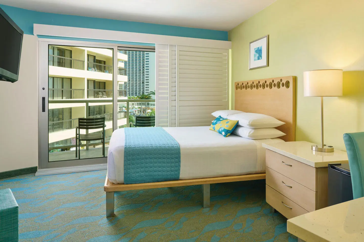 Waikiki Circle Hotel by Castle ROOM_EXAMPLE