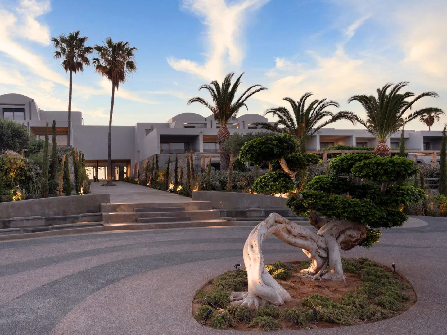 Minos Palace Hotel & Suites EXTERIOR