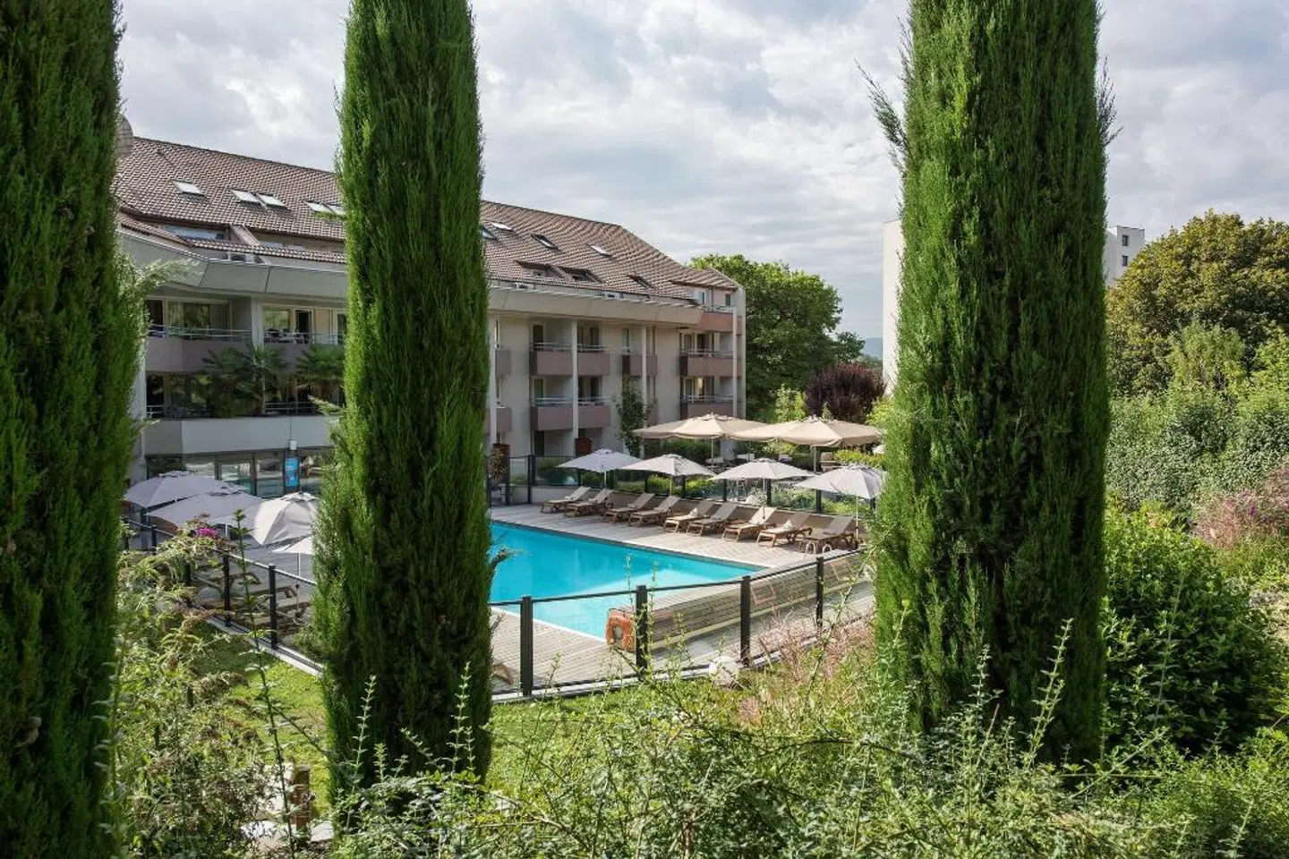 Residence La Reserve OUTDOOR_POOL