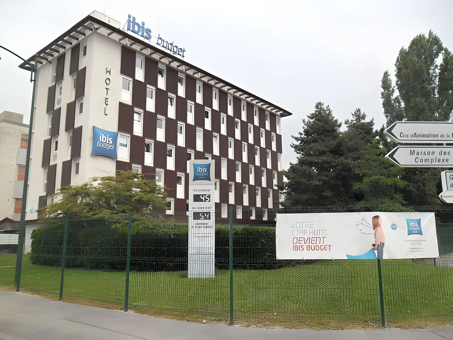 ibis budget Thonon-les-Bains EXTERIOR
