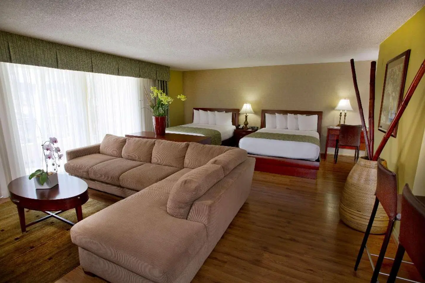 Ramada Plaza Waikiki ROOM_EXAMPLE