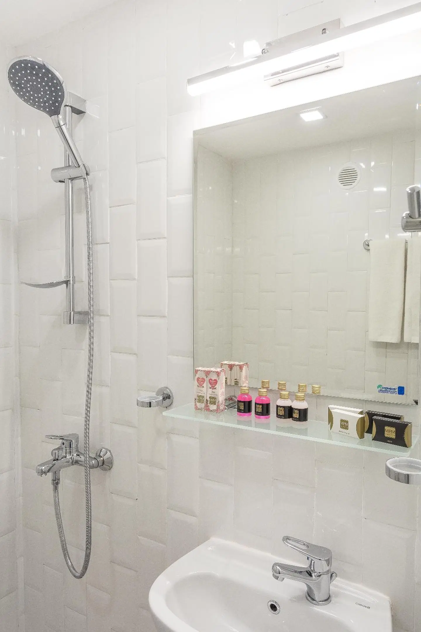 MPM Hotel Orel Badezimmer