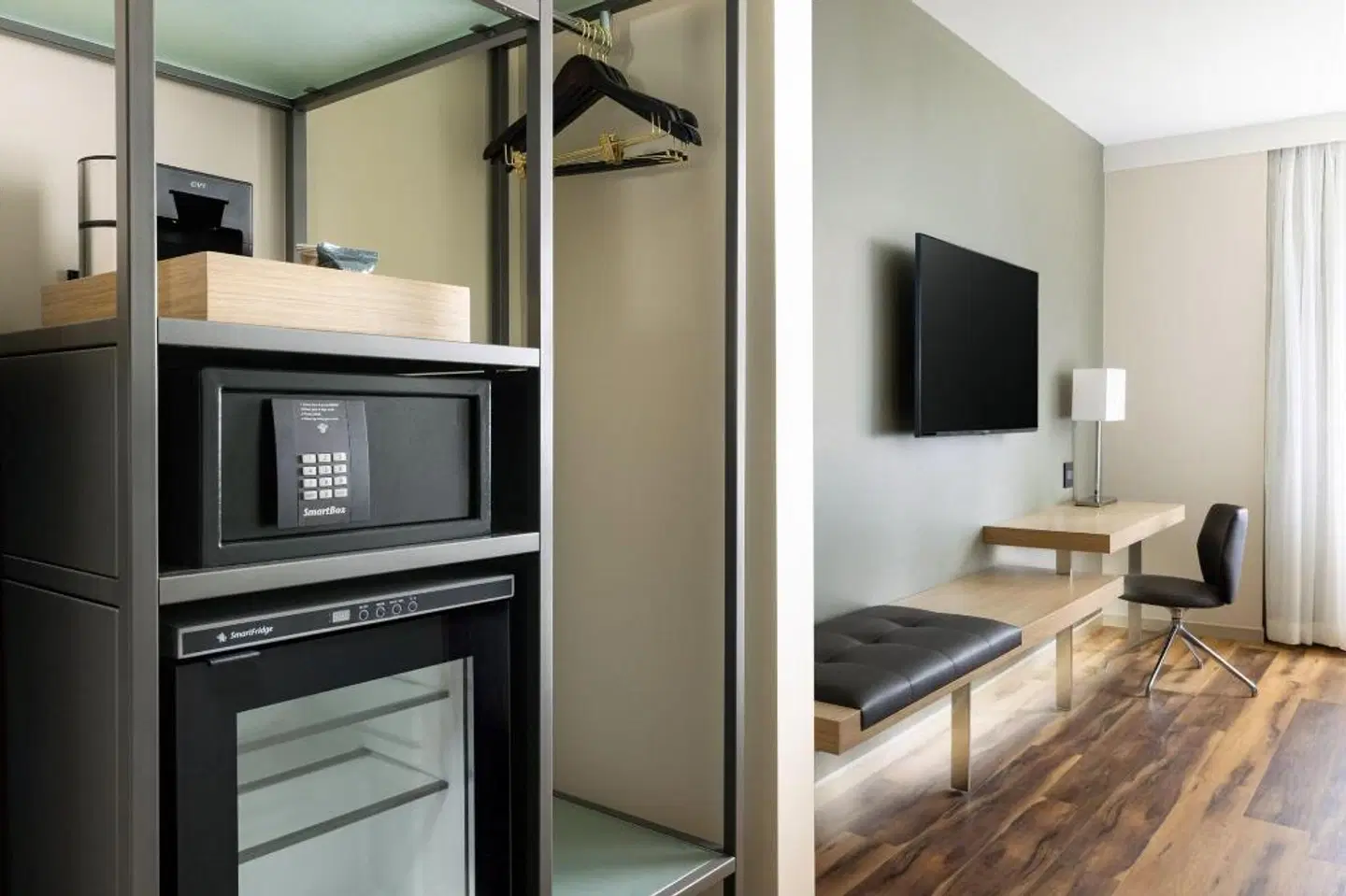 AC Hotel by Marriott Honolulu ROOM_EXAMPLE