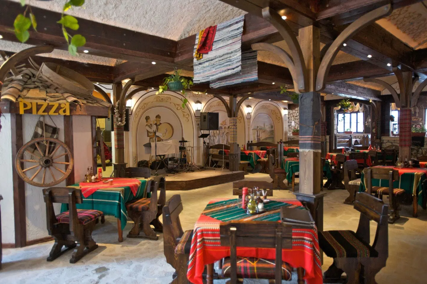 Karolina SPORTS_AND_LEISURE