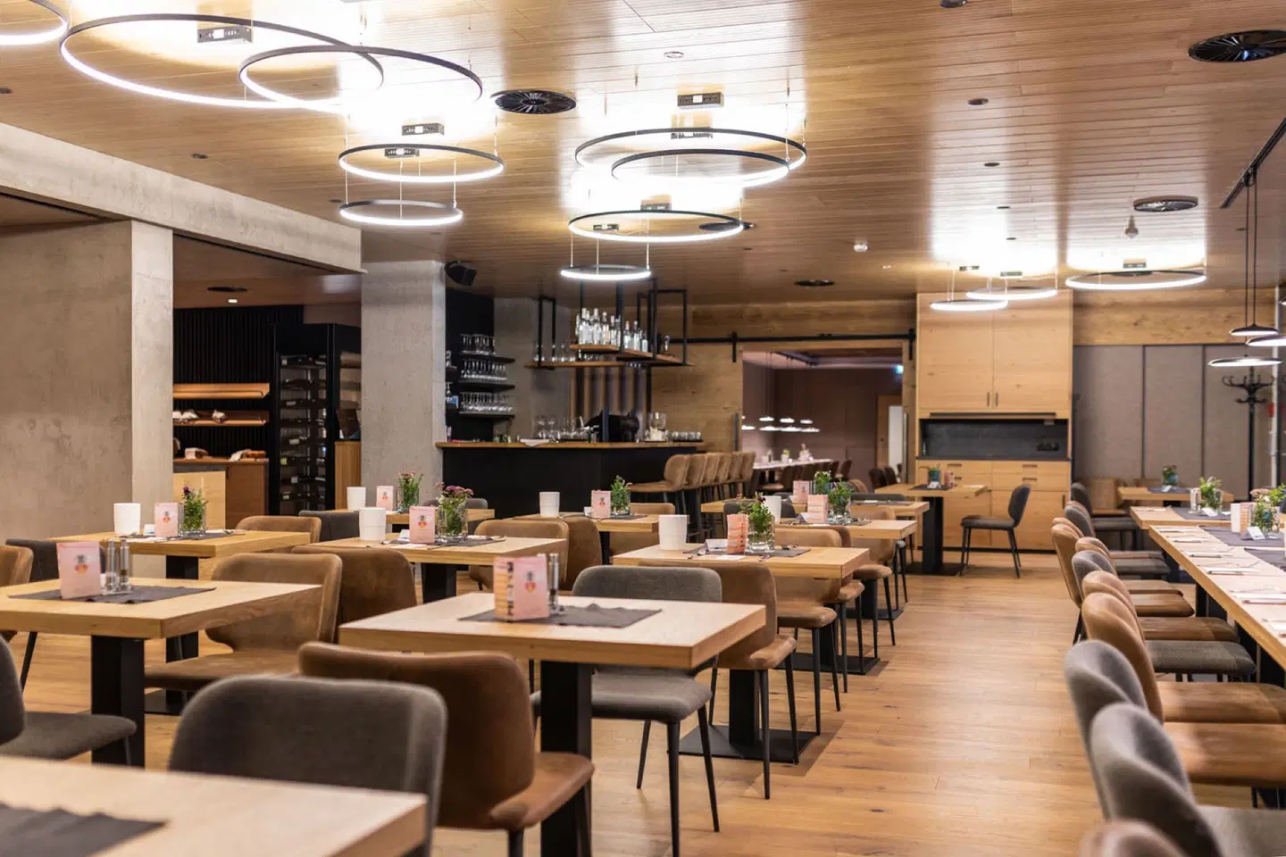 KOSIS Sports Lifestyle Hotel Restaurant