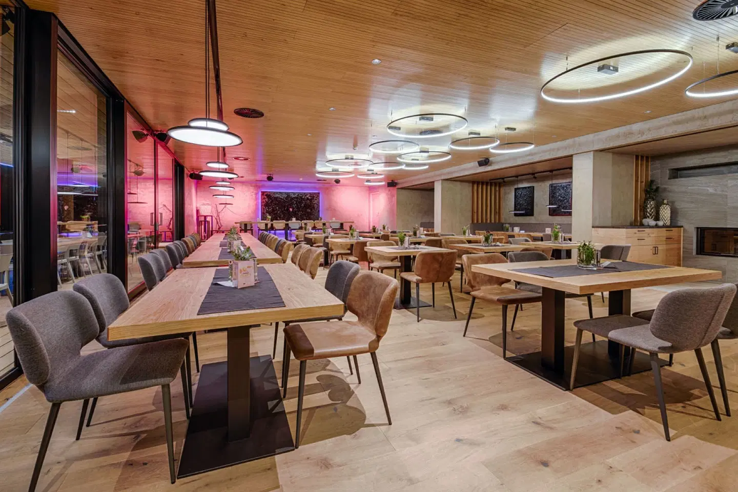 KOSIS Sports Lifestyle Hotel Restaurant