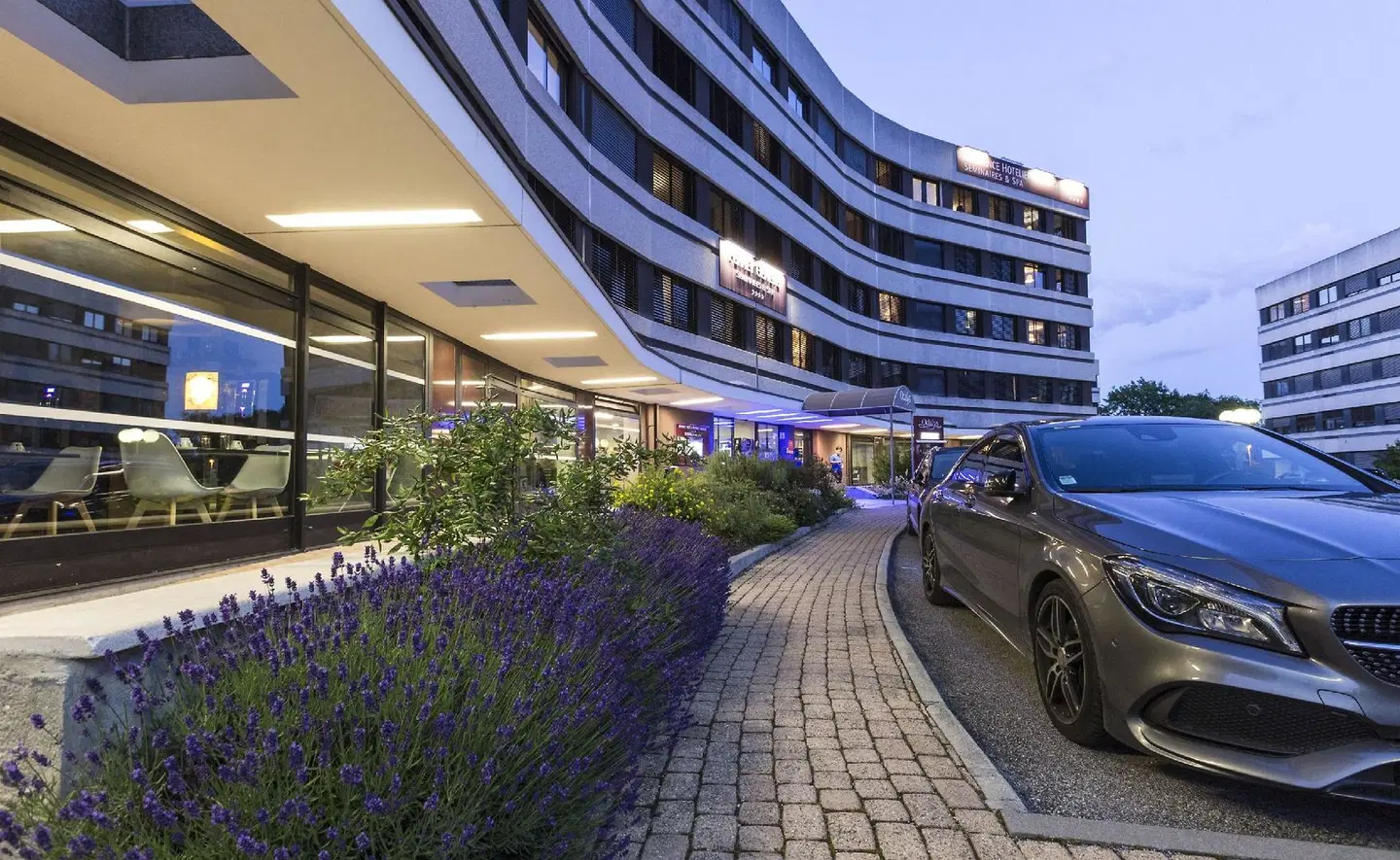 Appart'hôtel et Spa Odalys Ferney Genève Garten