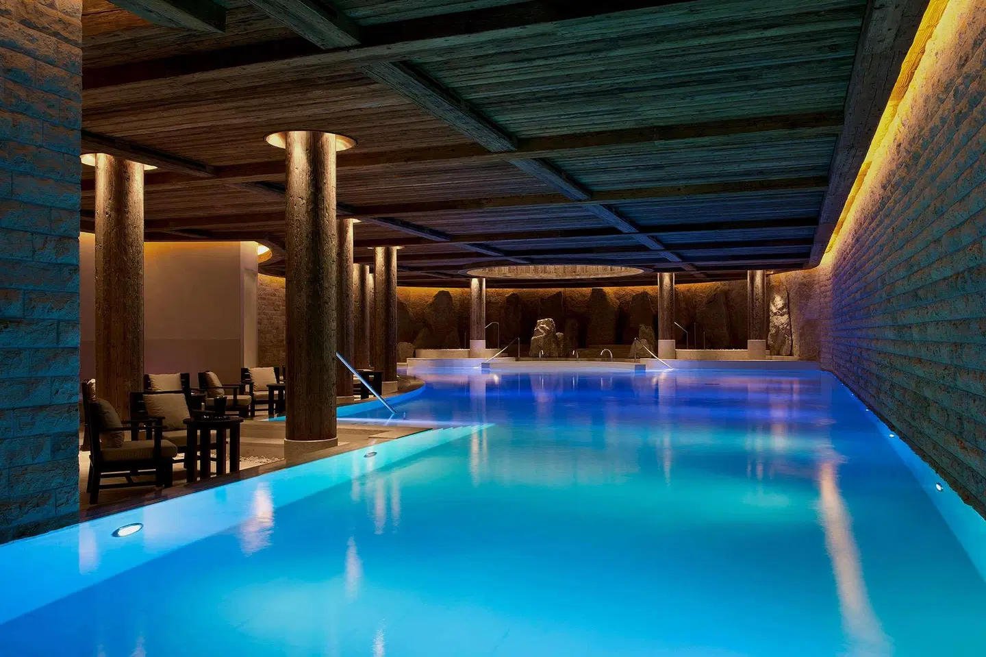 The Alpina Hallenbad