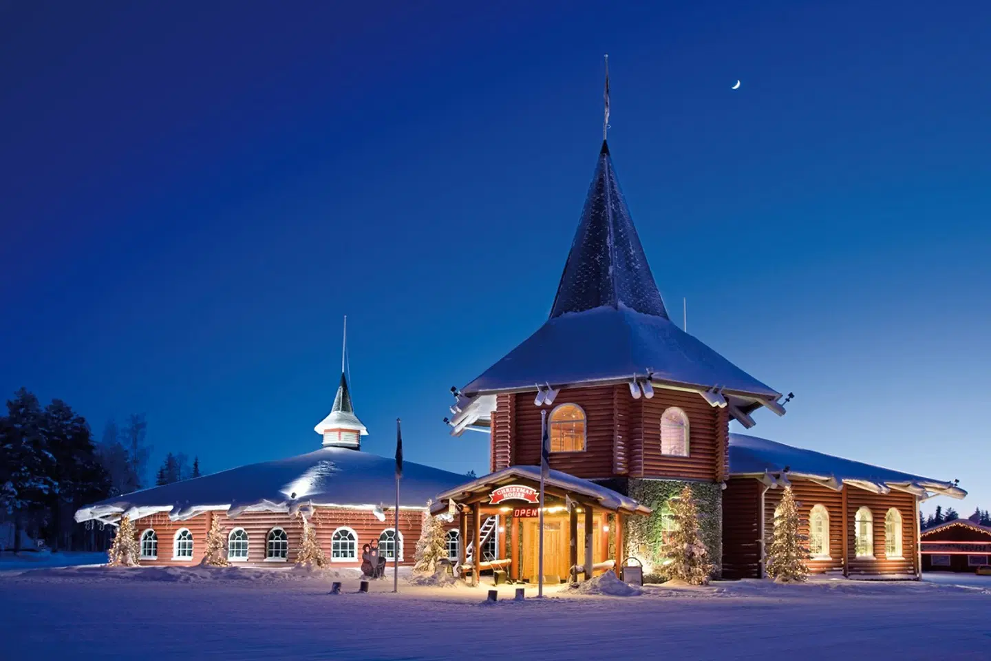 Santa Claus Holiday Village EXTERIOR