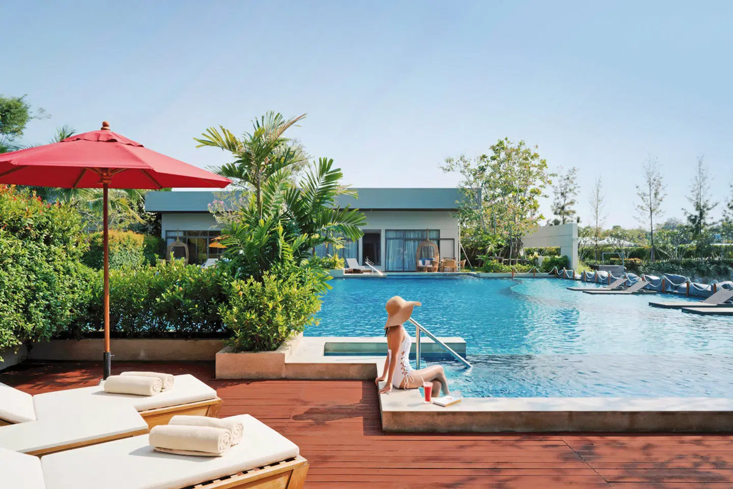 AVANI+ Hua Hin Resort OUTDOOR_POOL