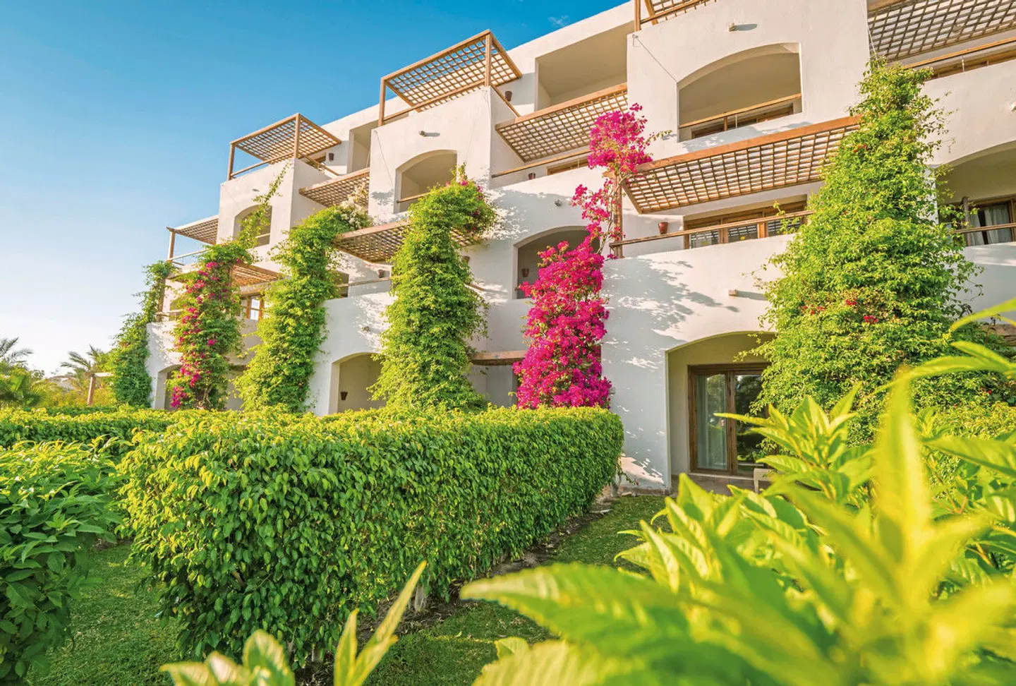 Fort Arabesque West Bay EXTERIOR