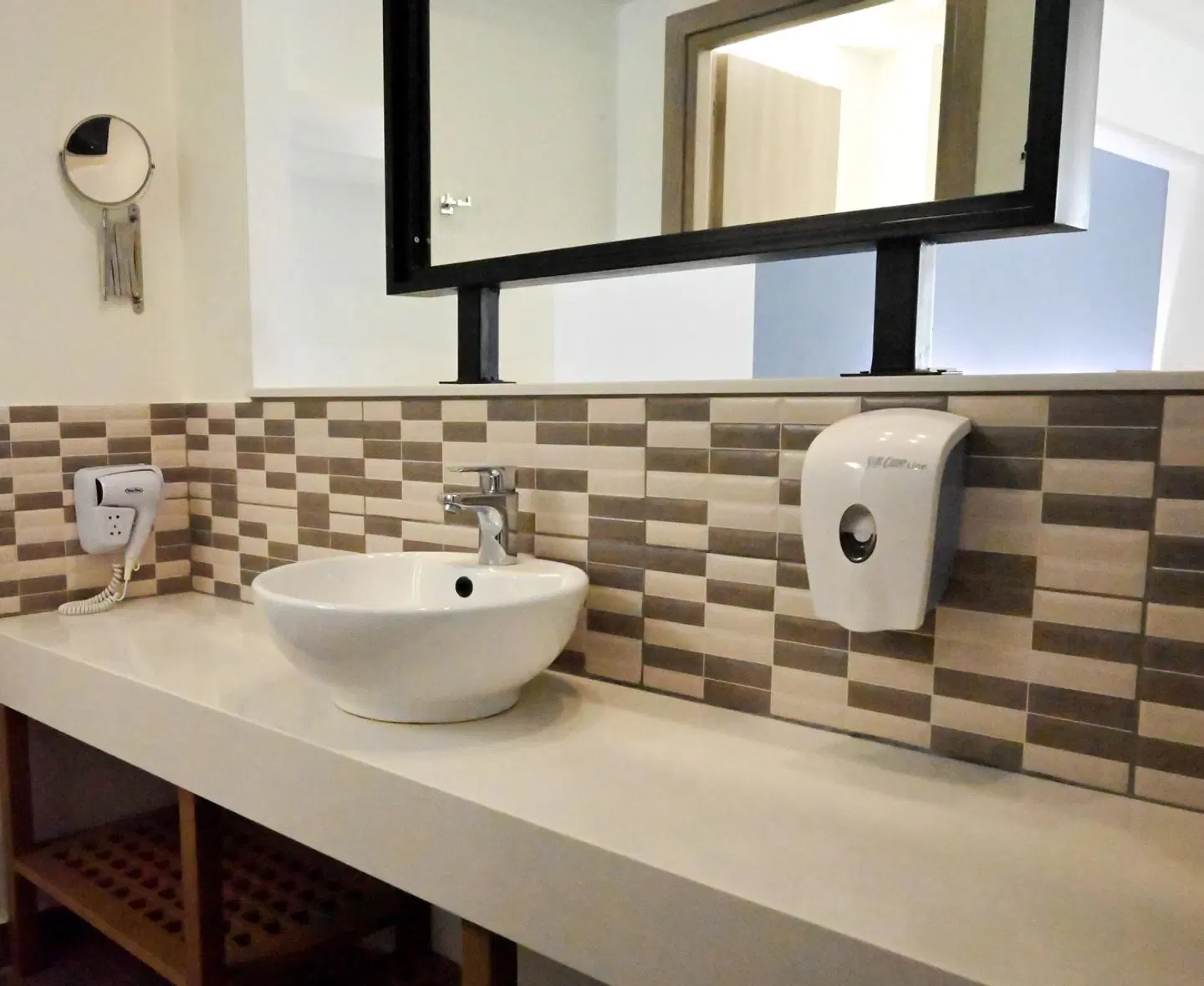 Pollis Hotel Badezimmer