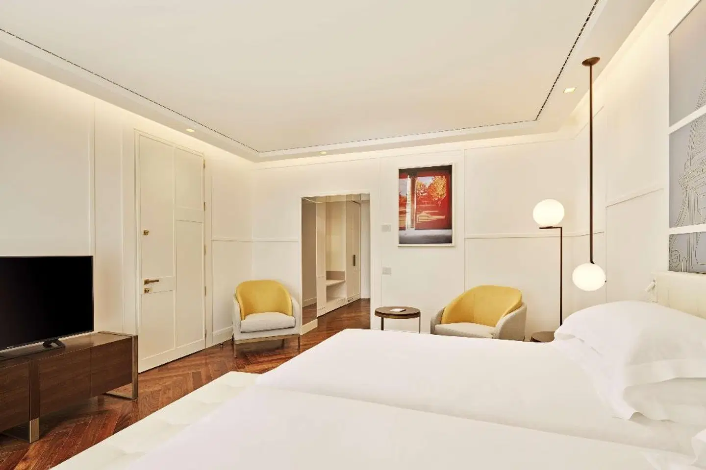 The Britannique Naples, Curio Collection by Hilton ROOM_EXAMPLE