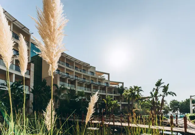 Paloma Pasha EXTERIOR