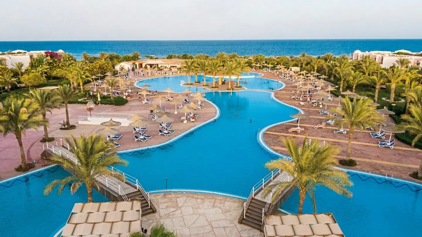 Fantazia Resort OUTDOOR_POOL