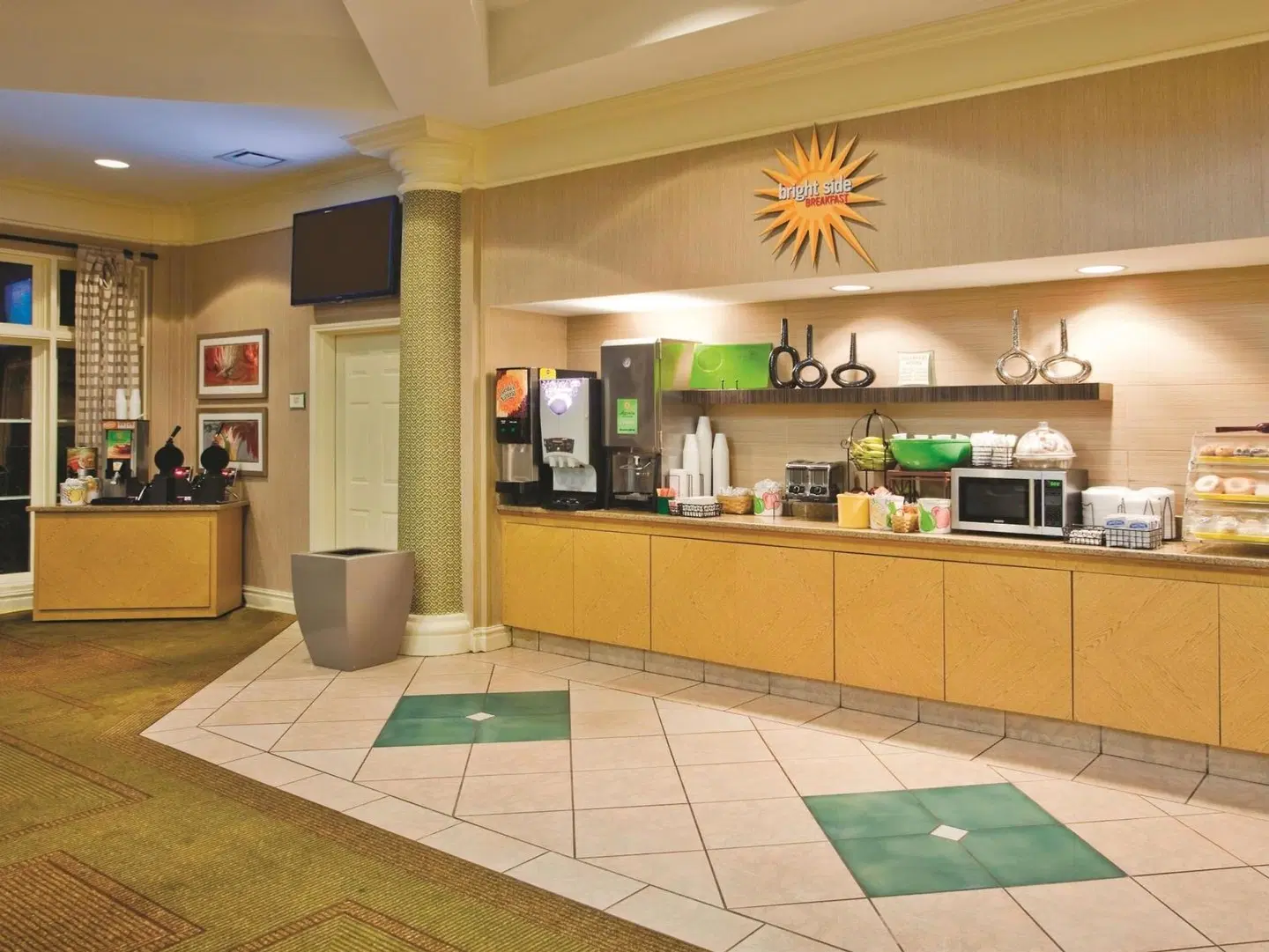 La Quinta Inn & Suites Charlotte Airport South Bar