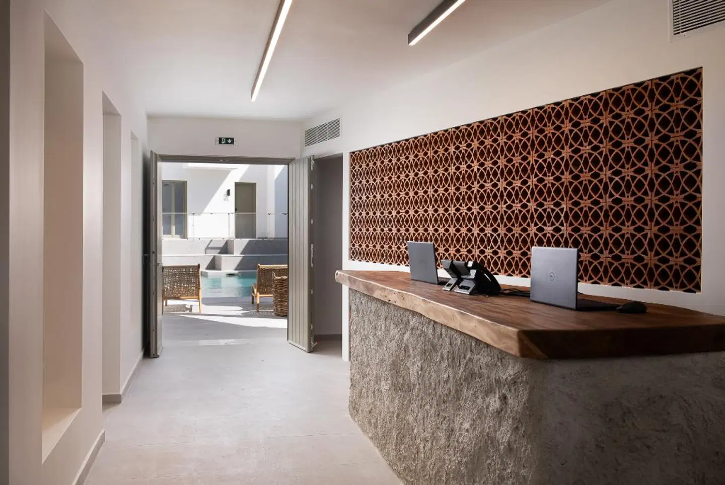 Mazee Paros ROOM_EXAMPLE