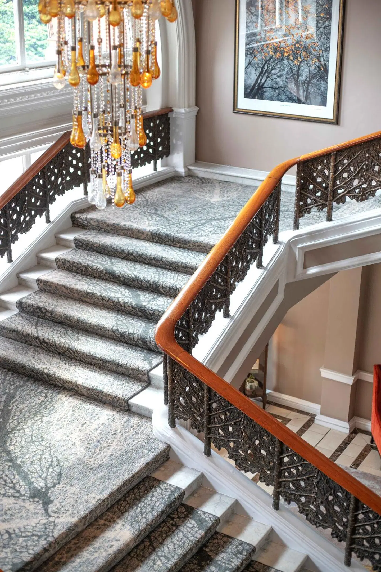 The Caledonian Edinburgh, Curio Collection by Hilton Bar